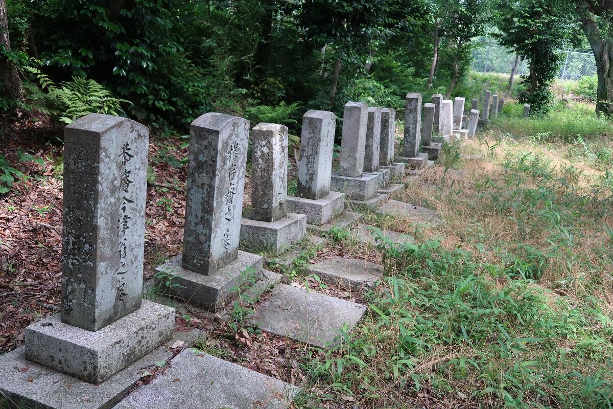 今津家代々の墓