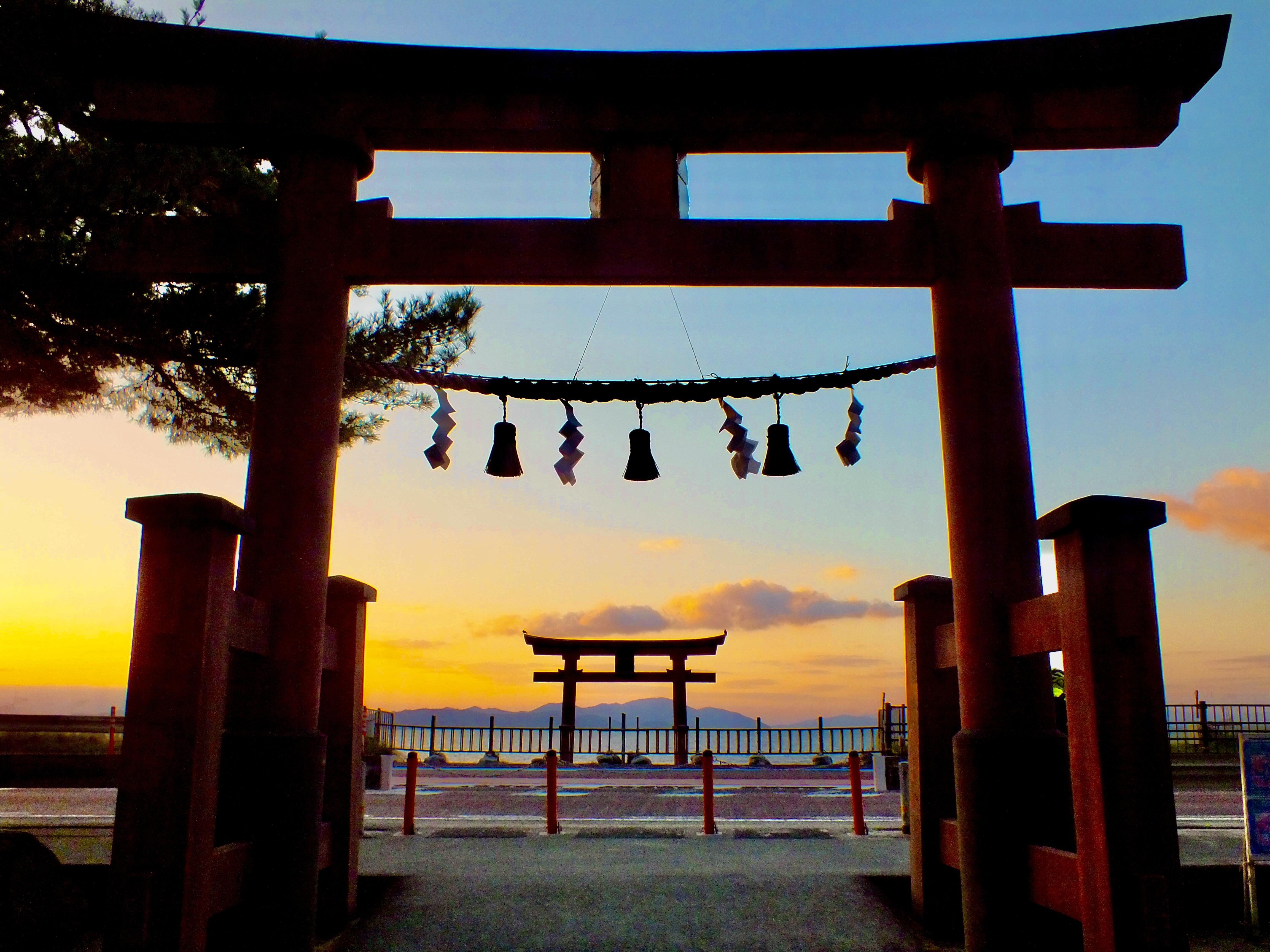 白鬚神社