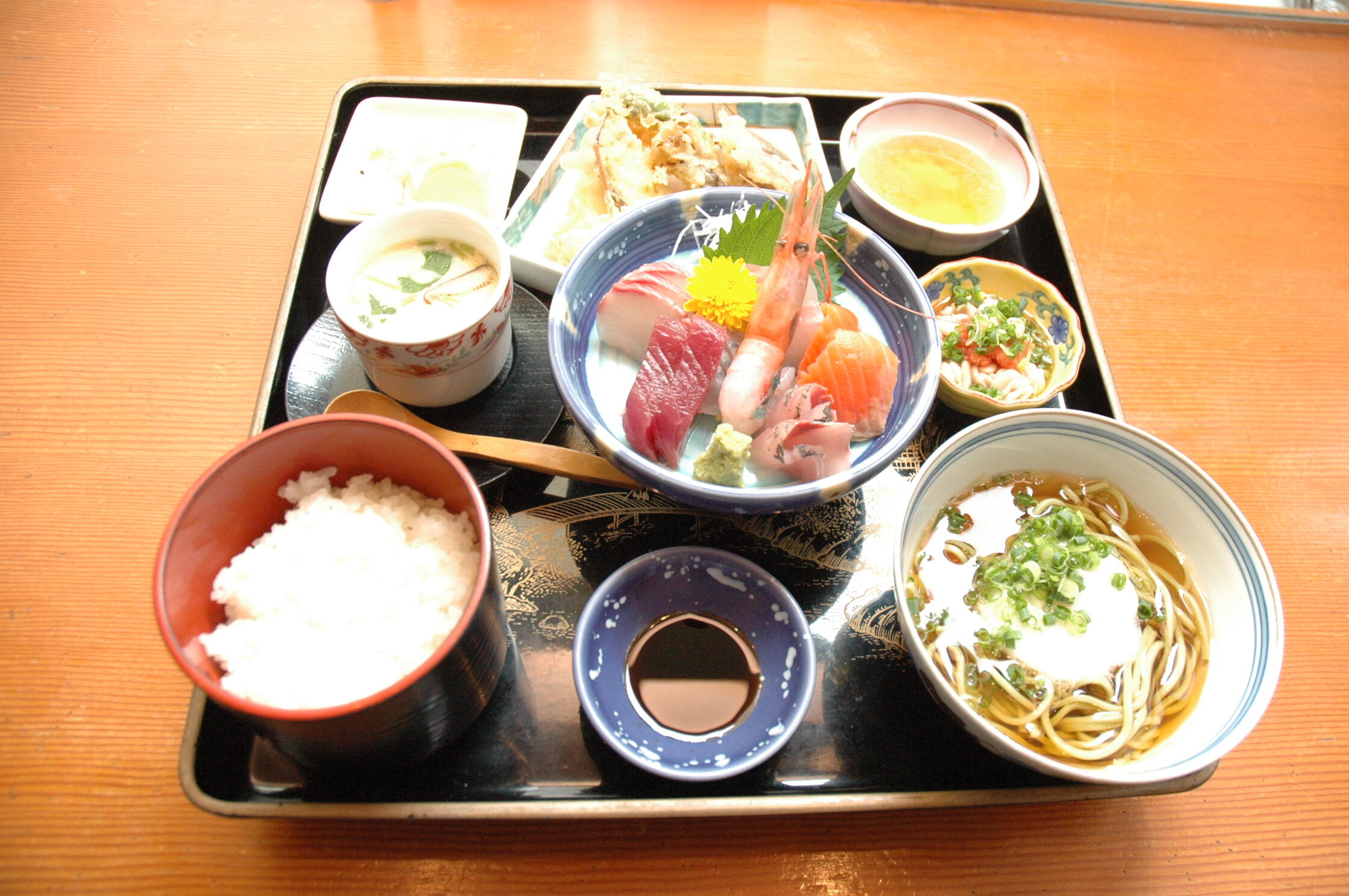 和風お食事処　ととろ